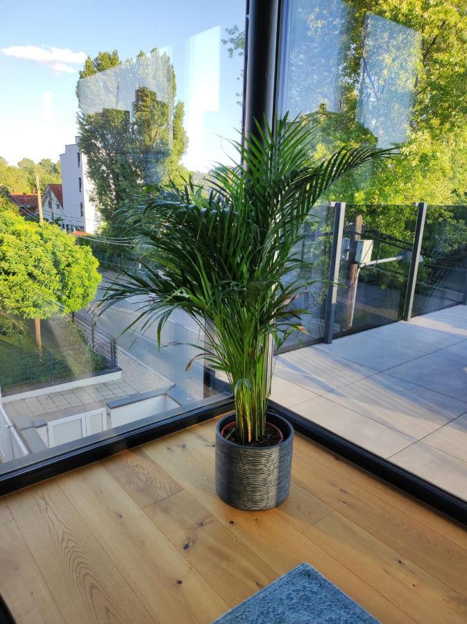Luxurioeses Penthouse Mit Blick Auf Die Uno-City Und Dem Kaiserwasser. 3Schlafzimmer, 2 Baeder, Privat Lift Ins Apartment فيينا المظهر الخارجي الصورة