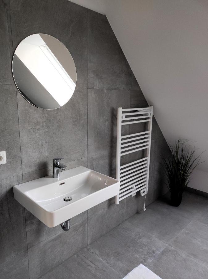 Luxurioeses Penthouse Mit Blick Auf Die Uno-City Und Dem Kaiserwasser. 3Schlafzimmer, 2 Baeder, Privat Lift Ins Apartment فيينا المظهر الخارجي الصورة