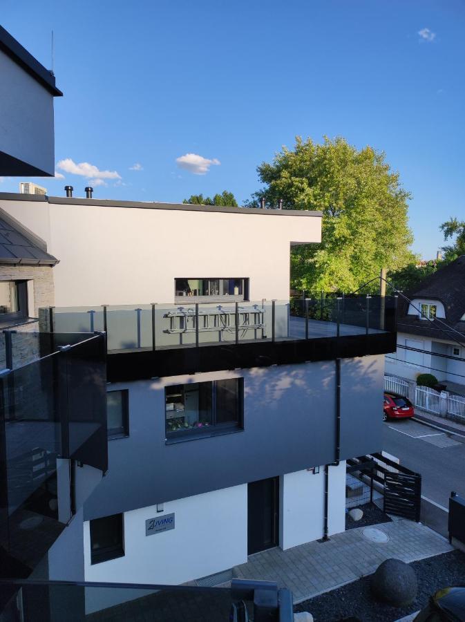 Luxurioeses Penthouse Mit Blick Auf Die Uno-City Und Dem Kaiserwasser. 3Schlafzimmer, 2 Baeder, Privat Lift Ins Apartment فيينا المظهر الخارجي الصورة